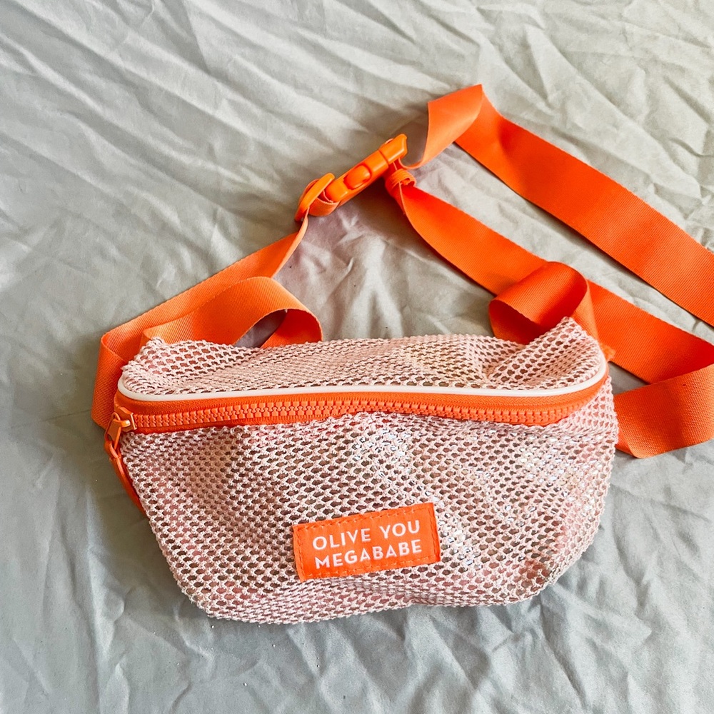 Mega Babe x Olive & June Collab Fanny Pack Sling bag rare